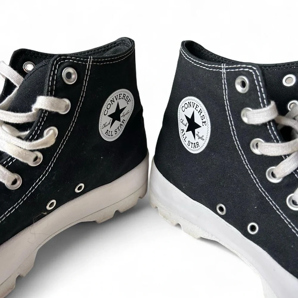 Converse Chuck Taylor All Star Hi Lugged – W 10, Black/White, Lightly Worn